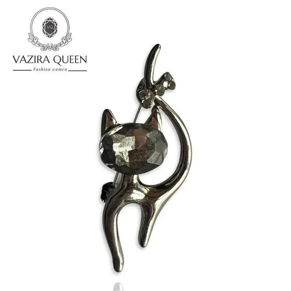 VQ Cat Brooch - Picture 1 of 4